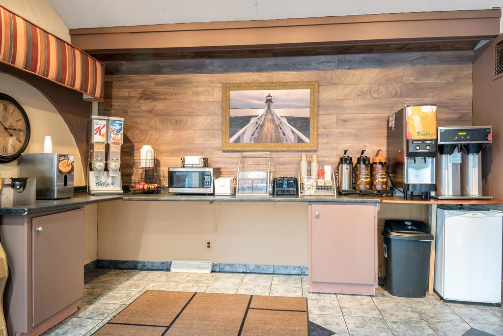 Red Carpet Inn & Suites Albany Airport Exteriér fotografie