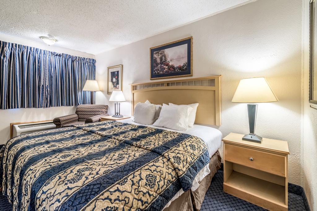 Red Carpet Inn & Suites Albany Airport Exteriér fotografie